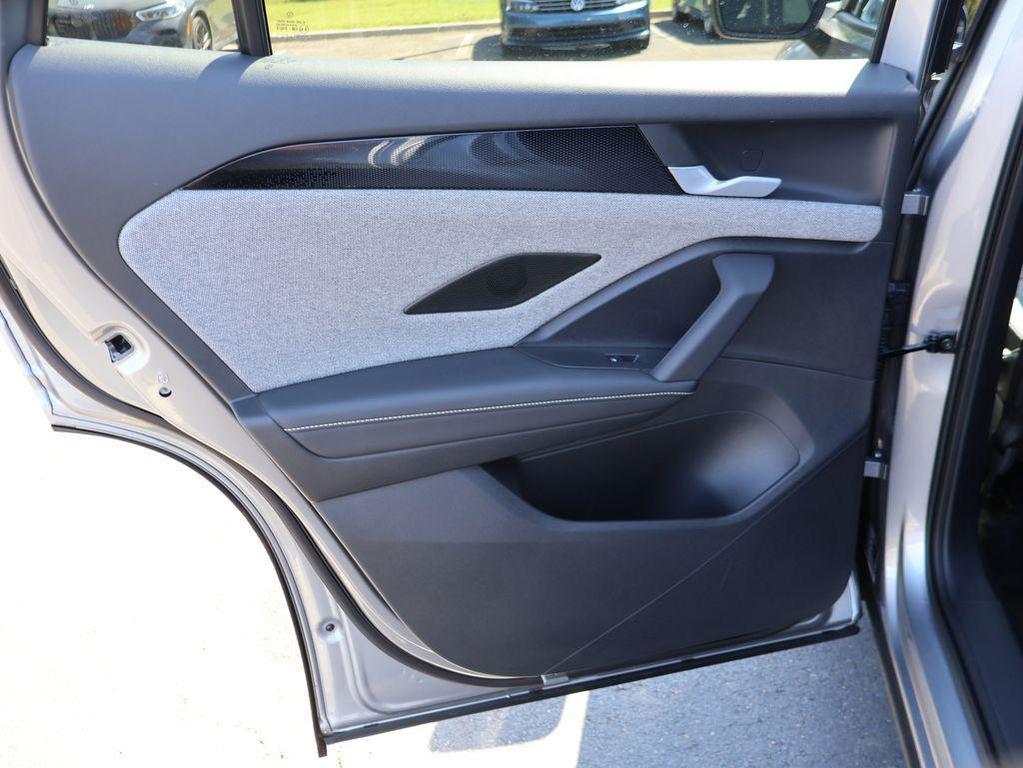 new 2025 Volkswagen Tiguan car, priced at $32,459