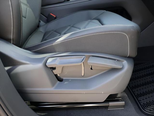 new 2025 Volkswagen Atlas car, priced at $45,345