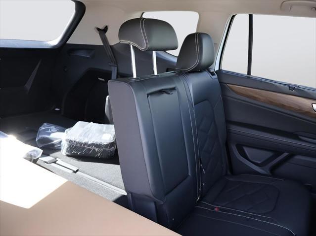 new 2025 Volkswagen Atlas car, priced at $46,136