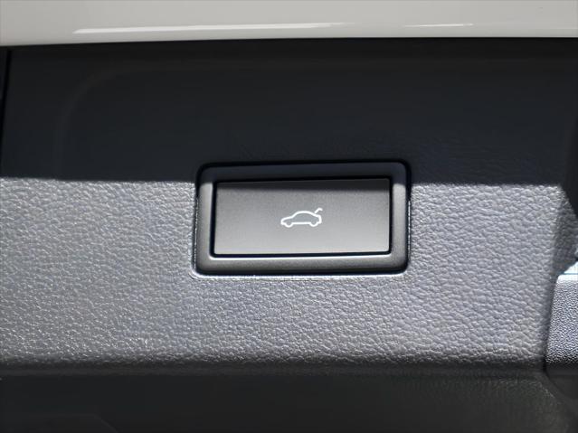 new 2025 Volkswagen Atlas car, priced at $46,136