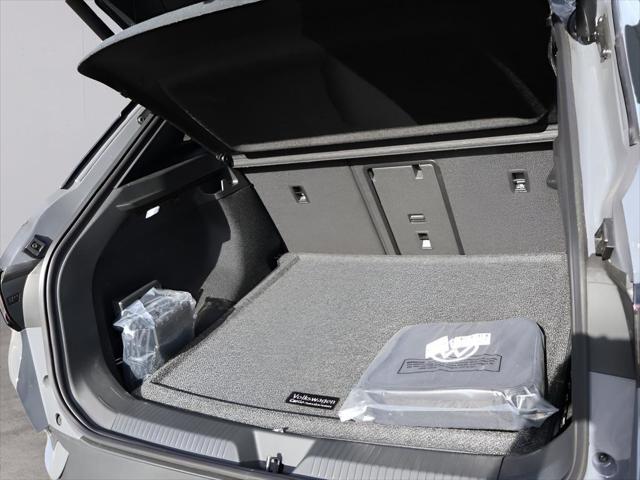 new 2025 Volkswagen ID.4 car, priced at $54,461
