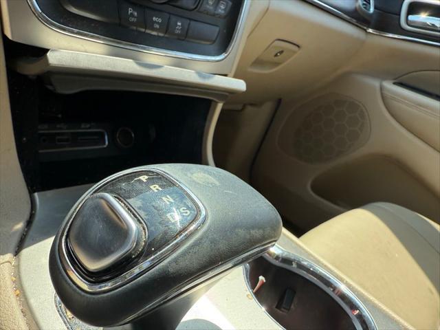 used 2015 Jeep Grand Cherokee car, priced at $12,681