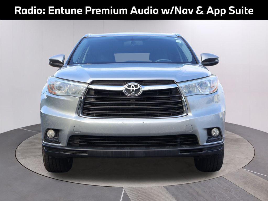 used 2015 Toyota Highlander car, priced at $14,653