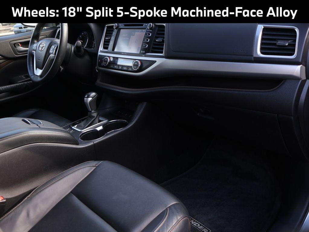 used 2015 Toyota Highlander car, priced at $14,653