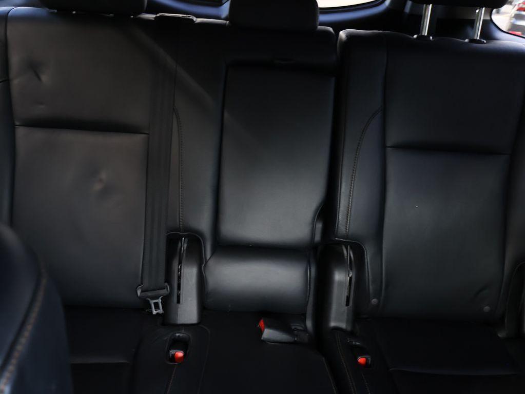used 2015 Toyota Highlander car, priced at $14,653