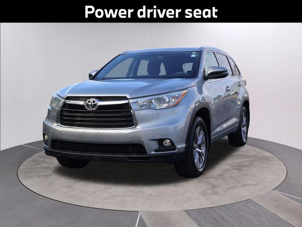 used 2015 Toyota Highlander car, priced at $14,653