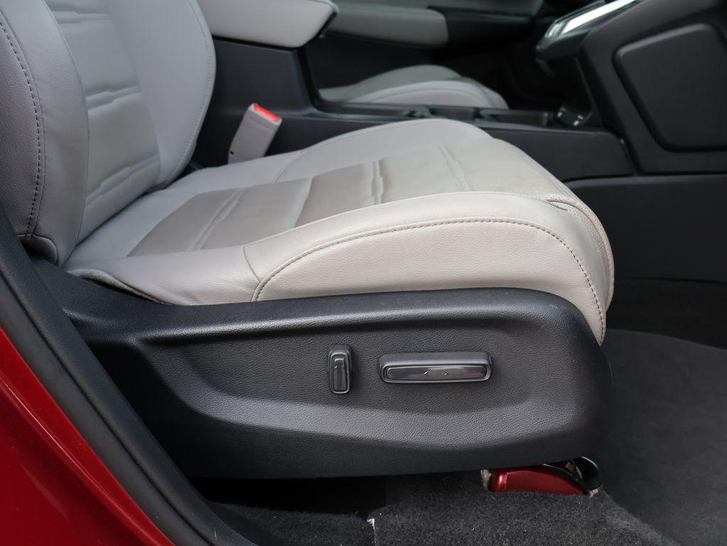 used 2022 Honda CR-V car, priced at $31,992