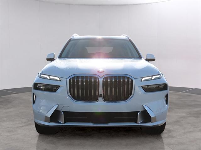 new 2025 BMW X7 car, priced at $89,025