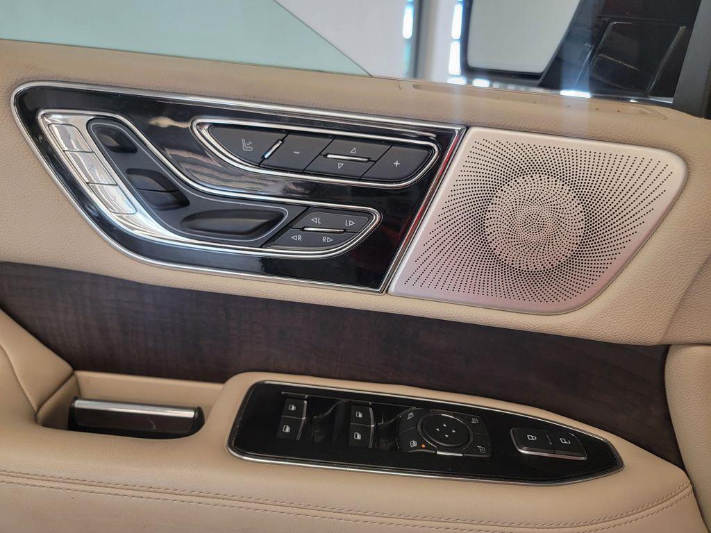 used 2020 Lincoln Navigator car, priced at $37,500