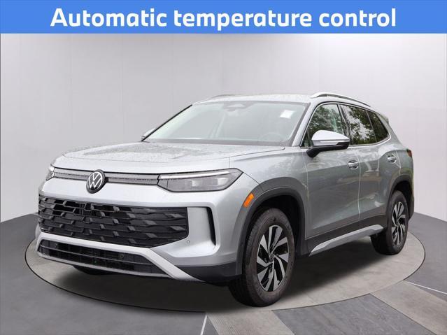 new 2025 Volkswagen Tiguan car, priced at $33,011