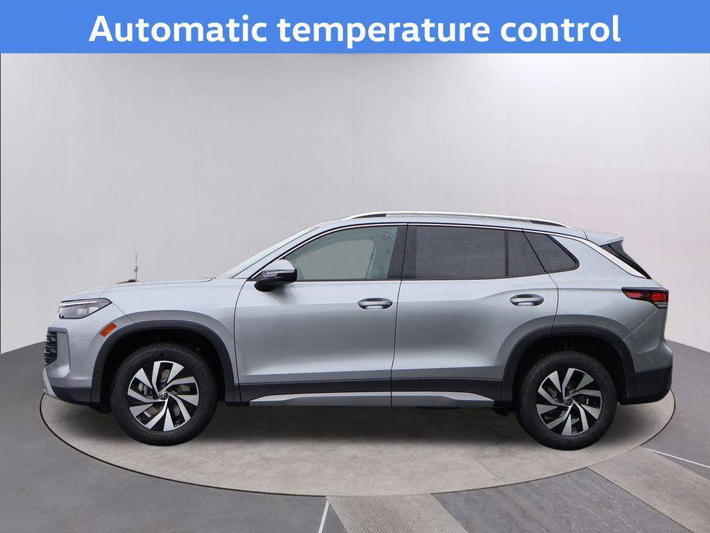 new 2025 Volkswagen Tiguan car, priced at $31,967