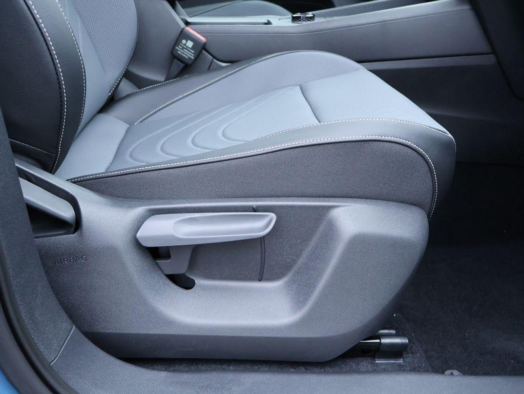 new 2025 Volkswagen Tiguan car, priced at $39,605