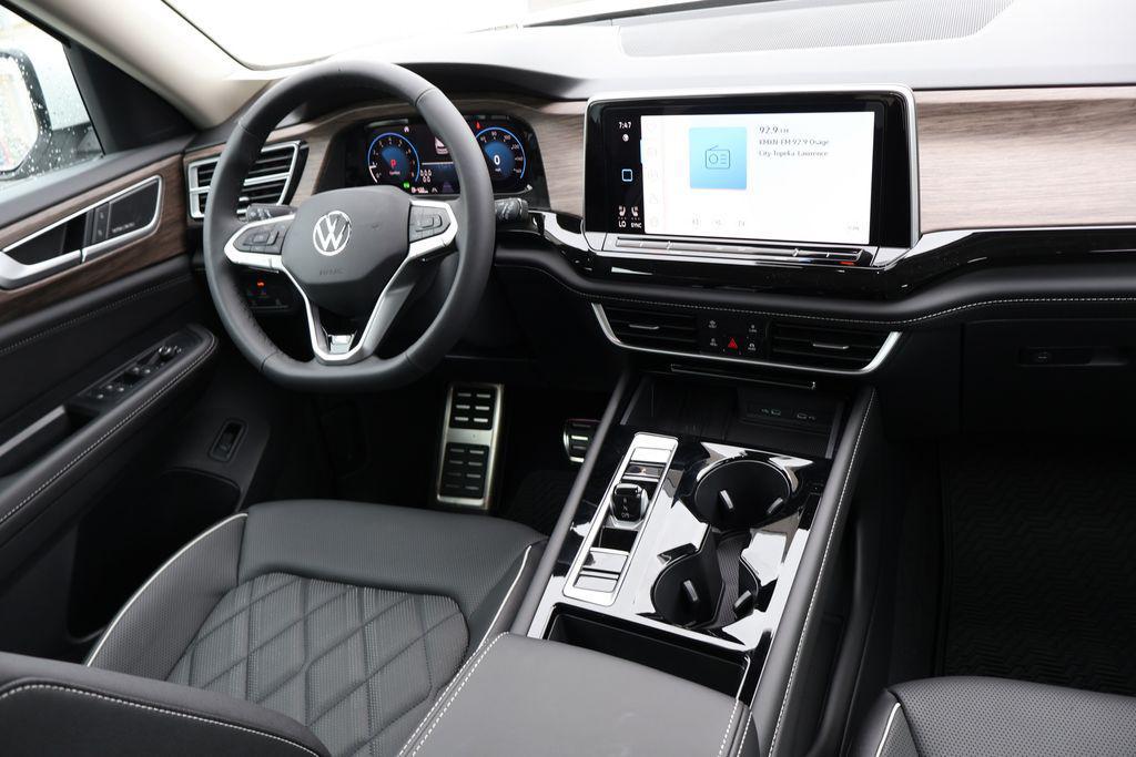 new 2026 Volkswagen Atlas car, priced at $57,591