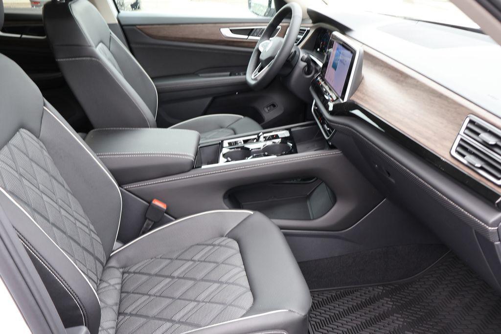new 2026 Volkswagen Atlas car, priced at $57,591