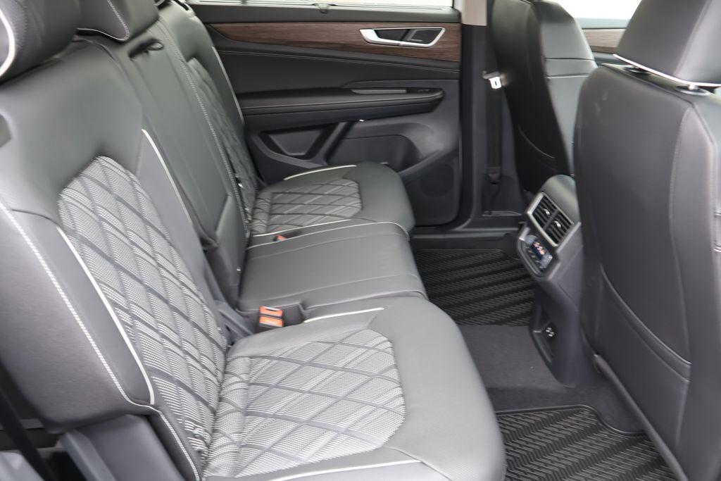 new 2026 Volkswagen Atlas car, priced at $57,591
