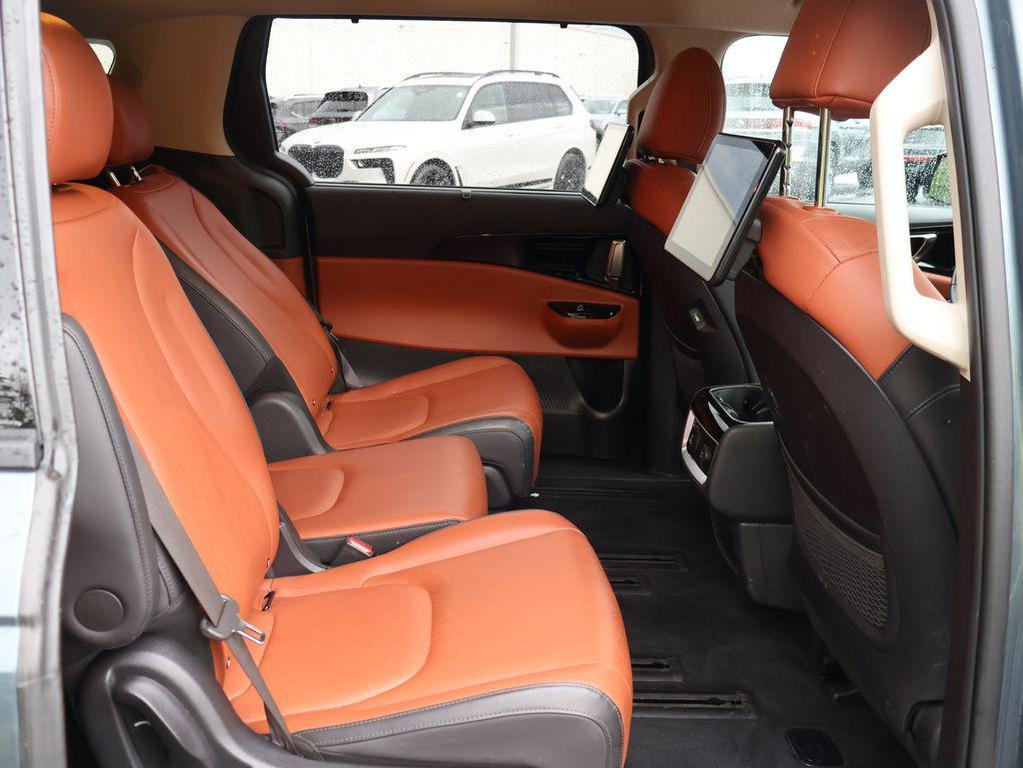 used 2024 Kia Carnival car, priced at $39,534