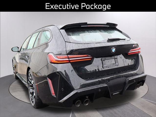 new 2025 BMW M5 car, priced at $132,275
