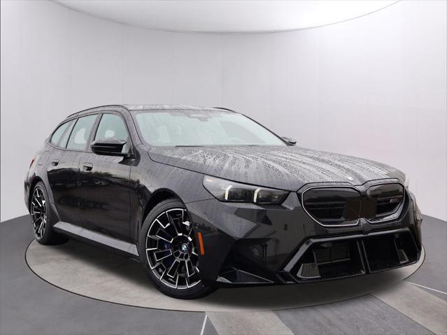 new 2025 BMW M5 car, priced at $132,275