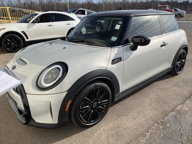 used 2023 MINI Hardtop car, priced at $26,883