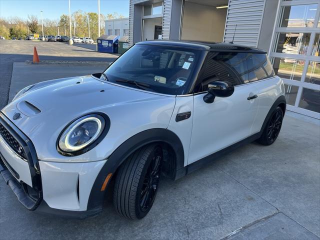 used 2023 MINI Hardtop car, priced at $28,993