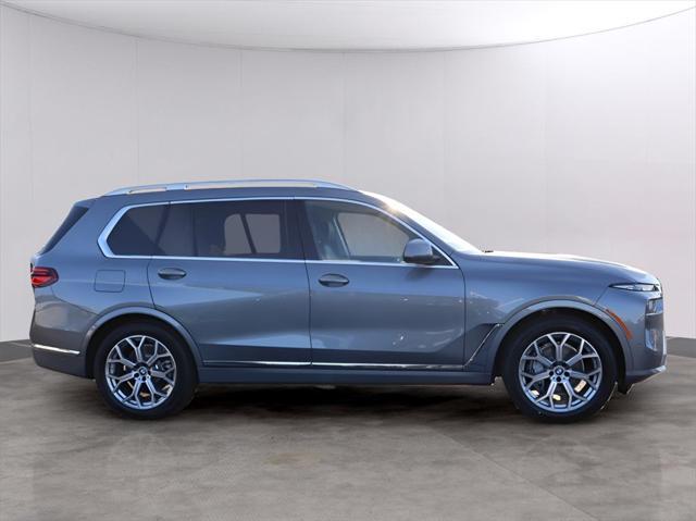 new 2025 BMW X7 car, priced at $90,475