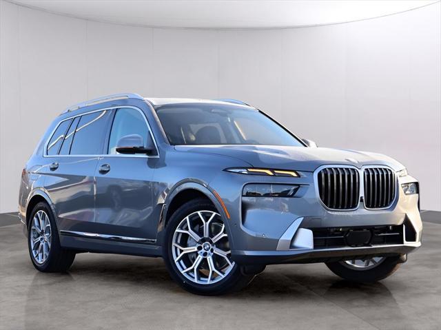 new 2025 BMW X7 car, priced at $90,475