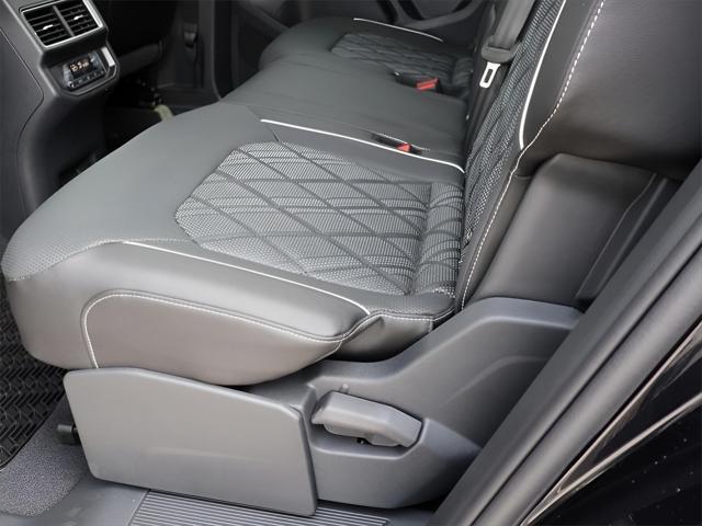 new 2025 Volkswagen Atlas car, priced at $53,979