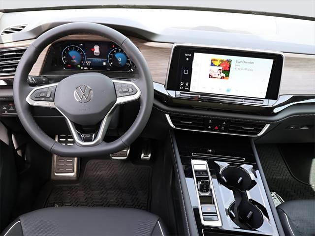new 2025 Volkswagen Atlas car, priced at $53,979