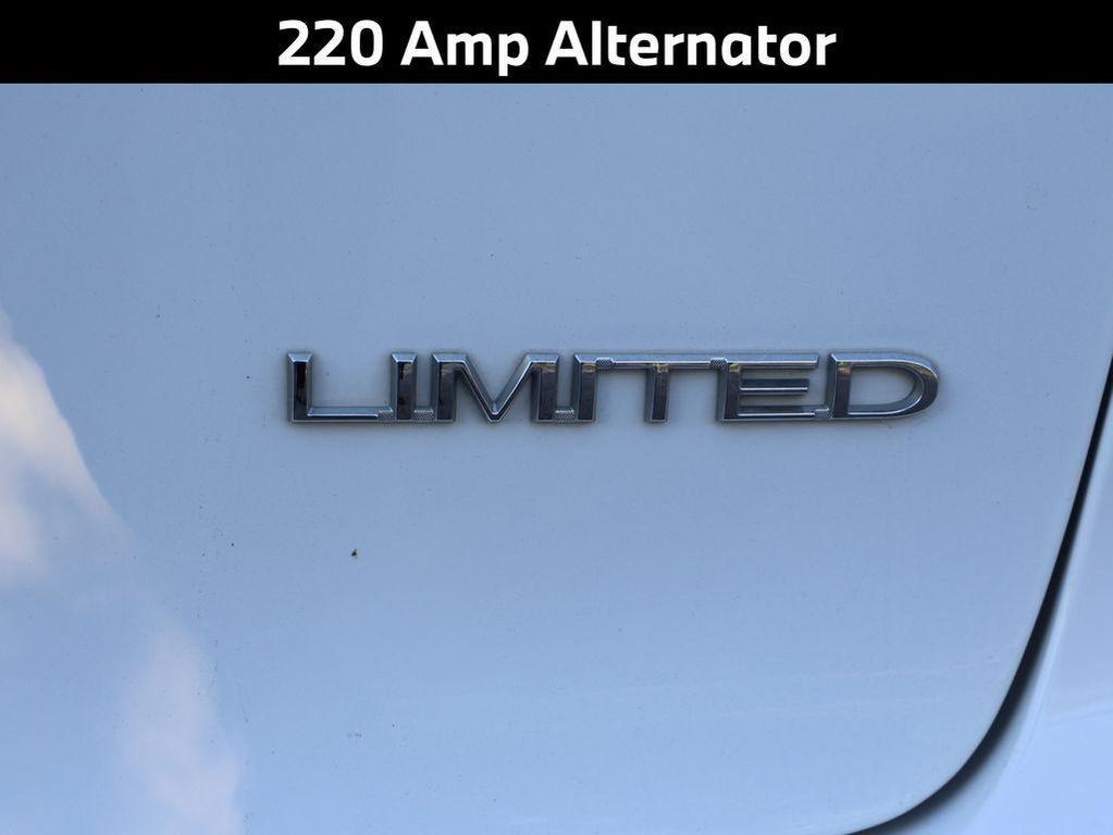 used 2018 Chrysler Pacifica car, priced at $23,993