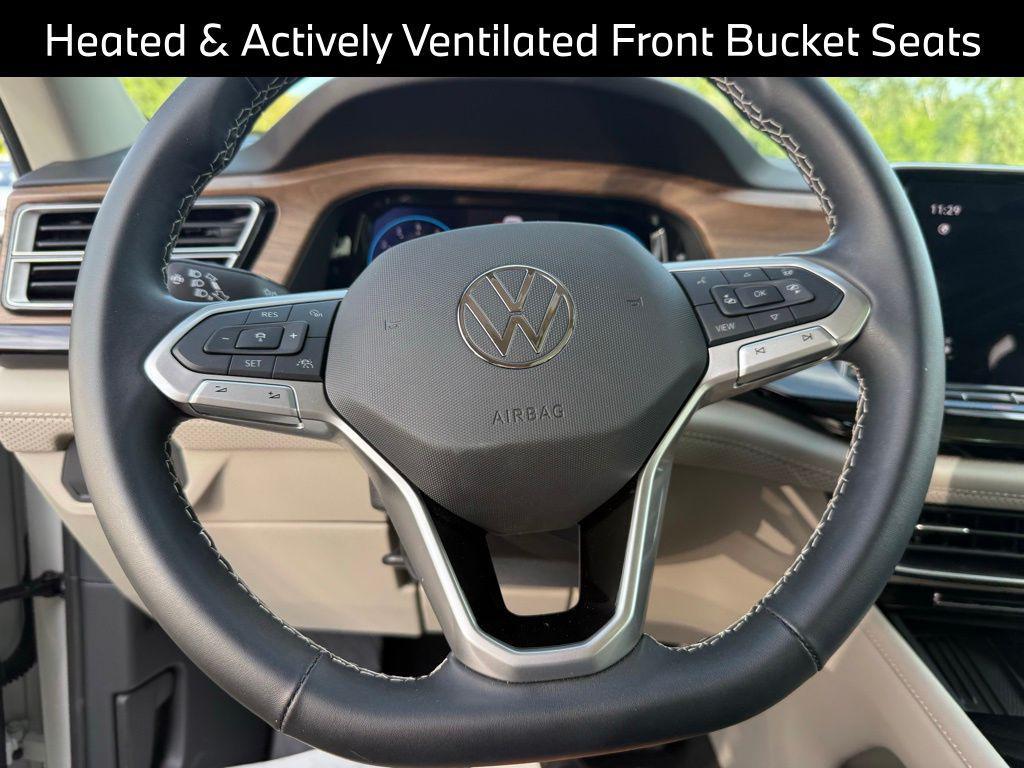 used 2025 Volkswagen Atlas car, priced at $40,500