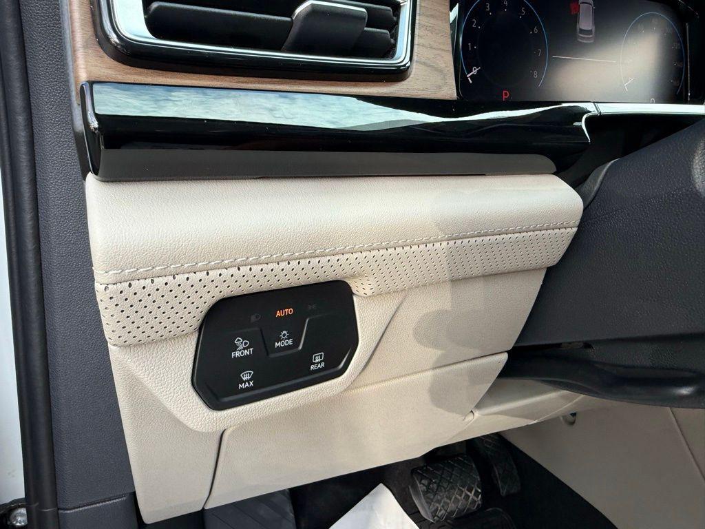 used 2025 Volkswagen Atlas car, priced at $40,500
