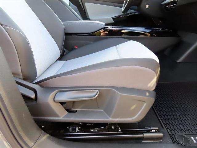 new 2025 Volkswagen ID.4 car, priced at $44,495