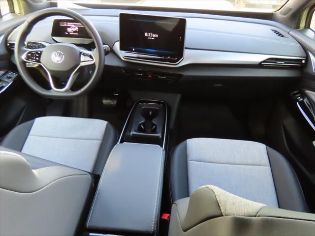 new 2025 Volkswagen ID.4 car, priced at $51,161