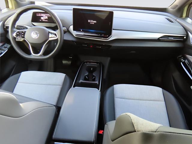 new 2025 Volkswagen ID.4 car, priced at $49,495