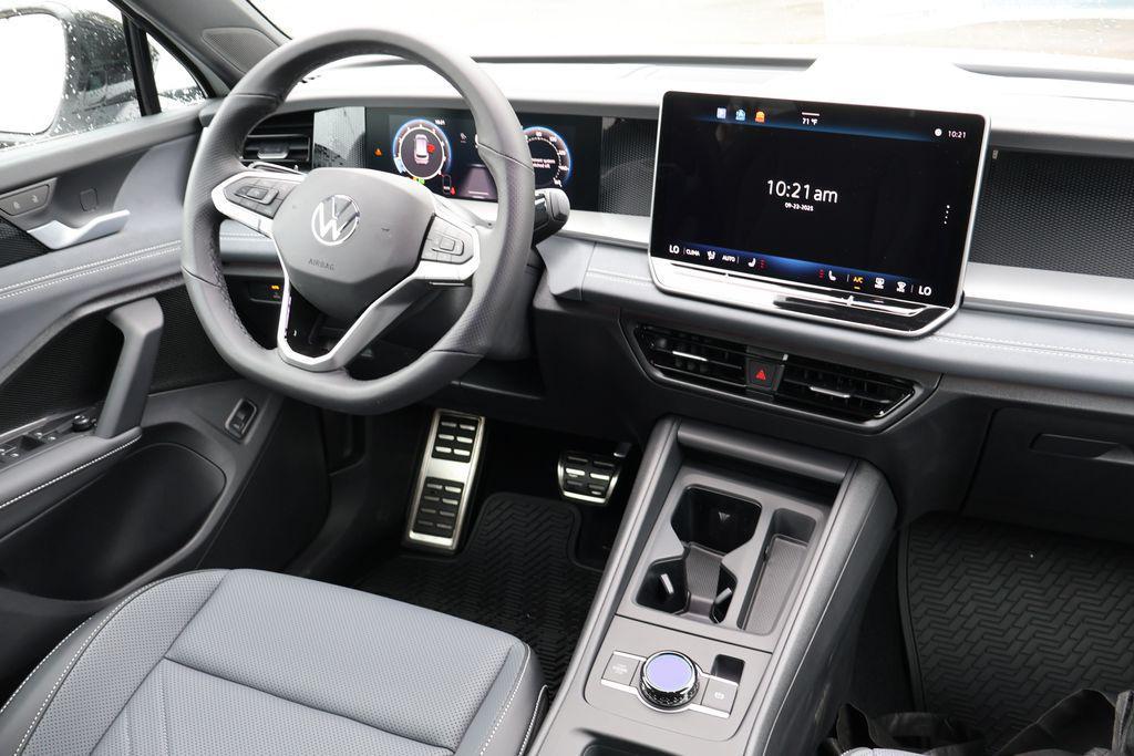 new 2025 Volkswagen Tiguan car, priced at $38,500