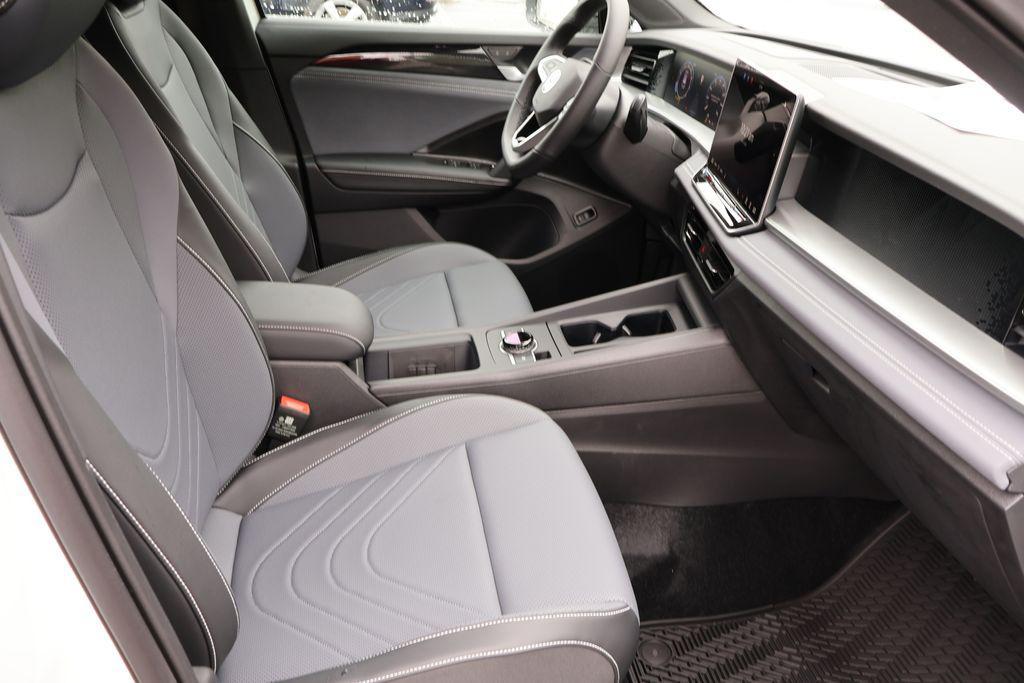 new 2025 Volkswagen Tiguan car, priced at $38,500
