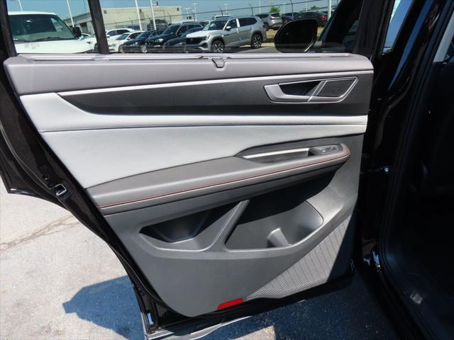 new 2025 Volkswagen Atlas car, priced at $49,306
