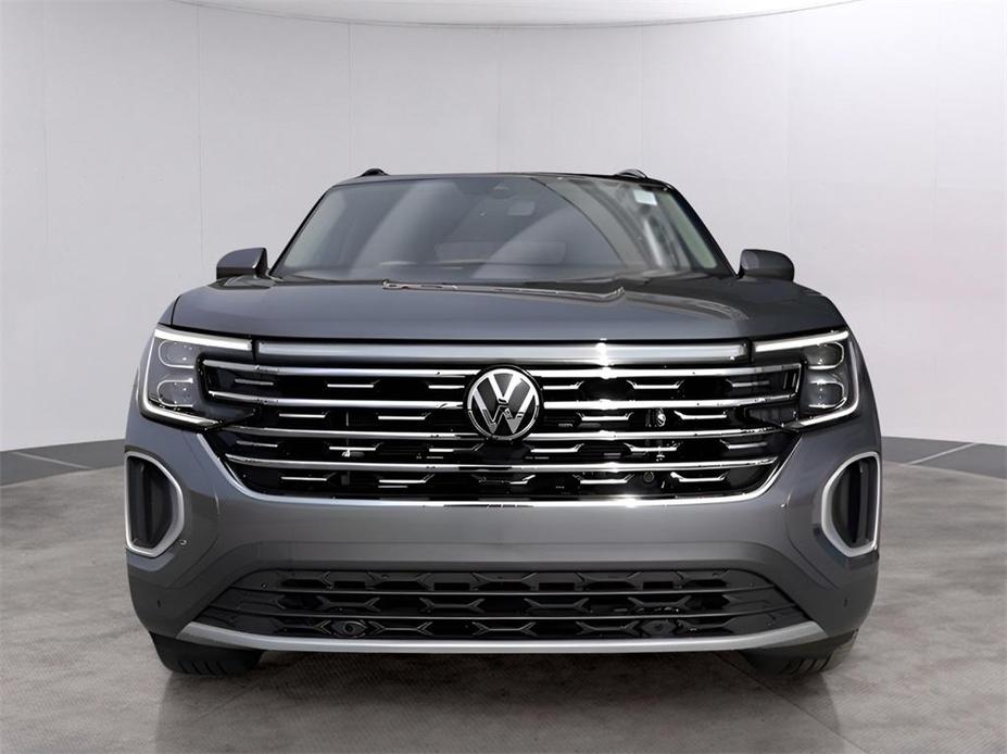 new 2024 Volkswagen Atlas car, priced at $51,521