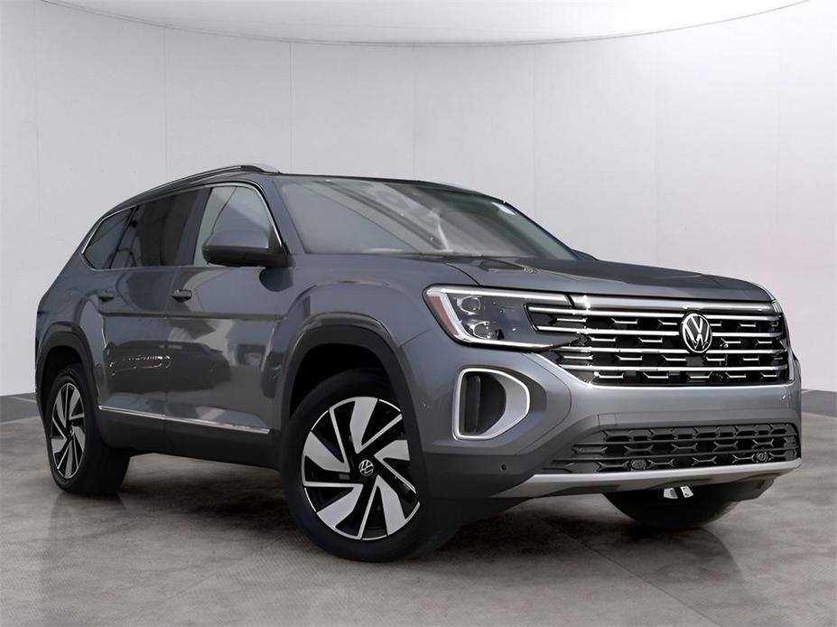 new 2024 Volkswagen Atlas car, priced at $51,521