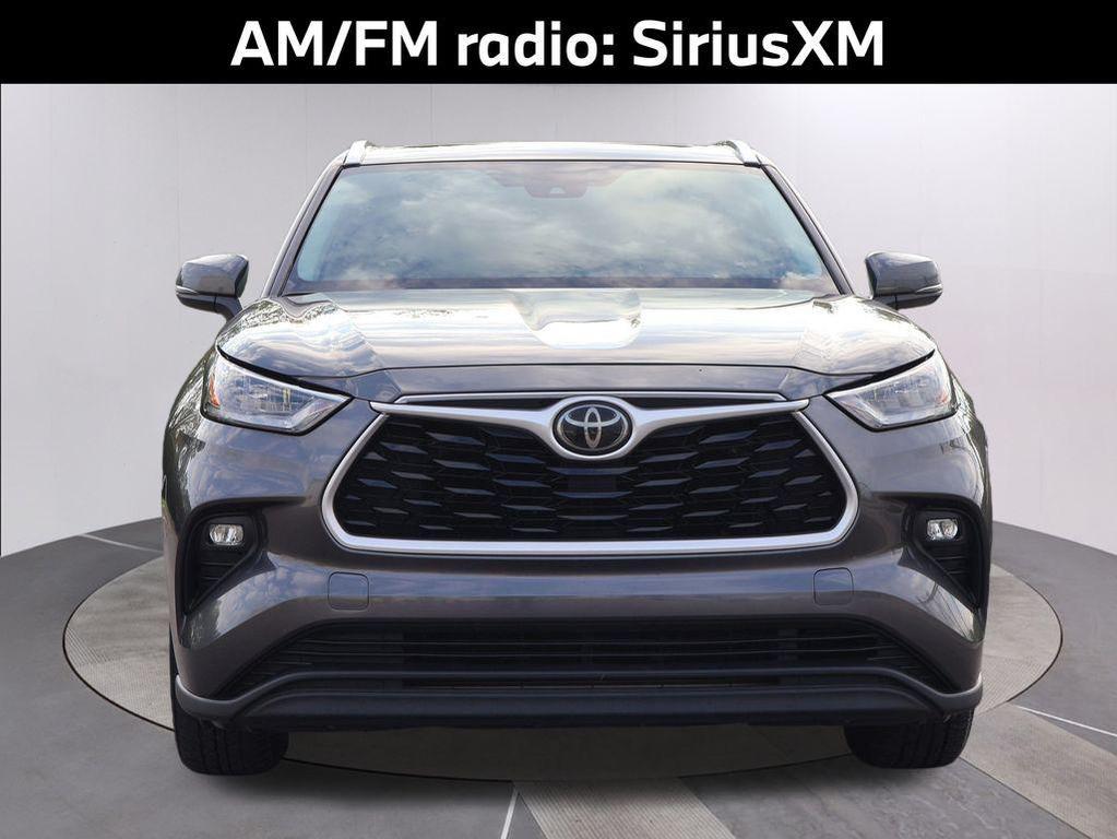 used 2020 Toyota Highlander car, priced at $24,993