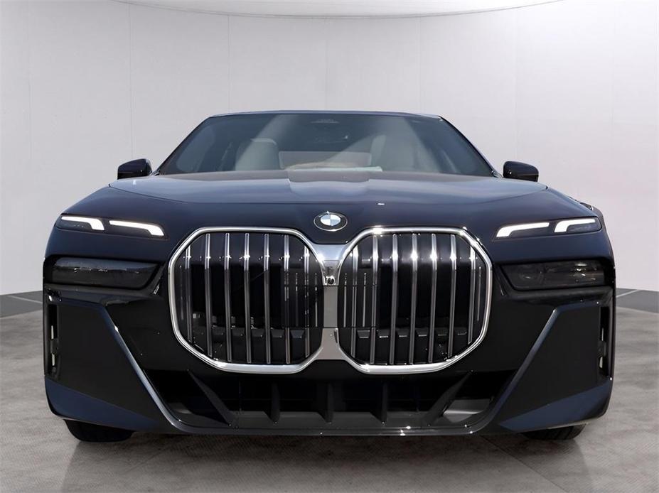new 2024 BMW 760 car, priced at $124,390
