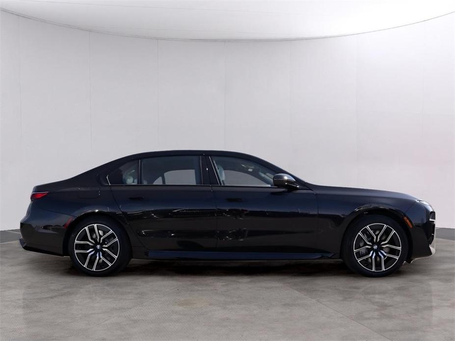 new 2024 BMW 760 car, priced at $124,390