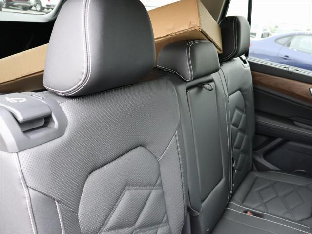 new 2025 Volkswagen Atlas car, priced at $45,443