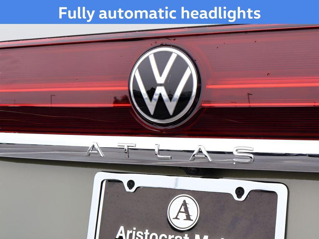 new 2025 Volkswagen Atlas car, priced at $43,443