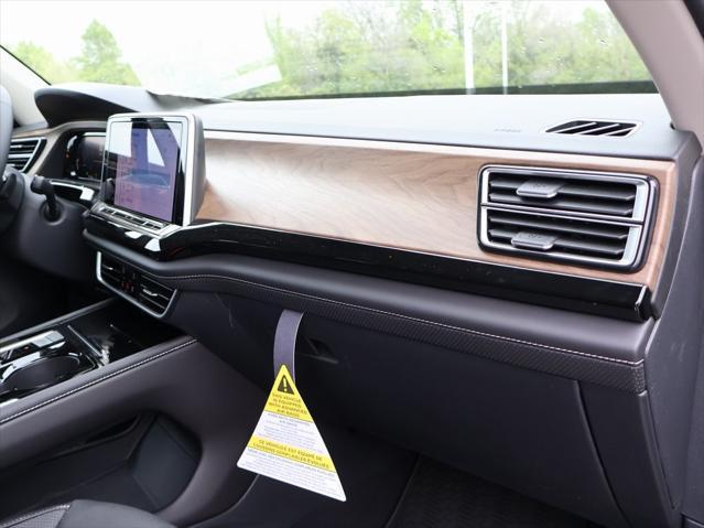 new 2025 Volkswagen Atlas car, priced at $45,443