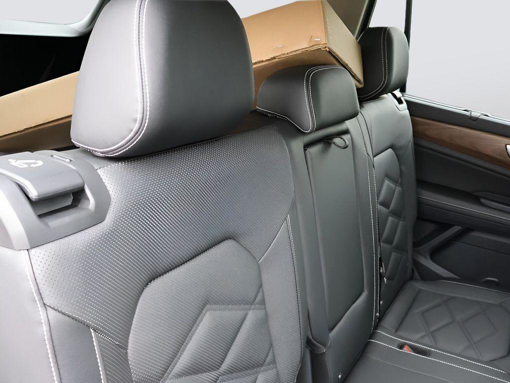 new 2025 Volkswagen Atlas car, priced at $43,443