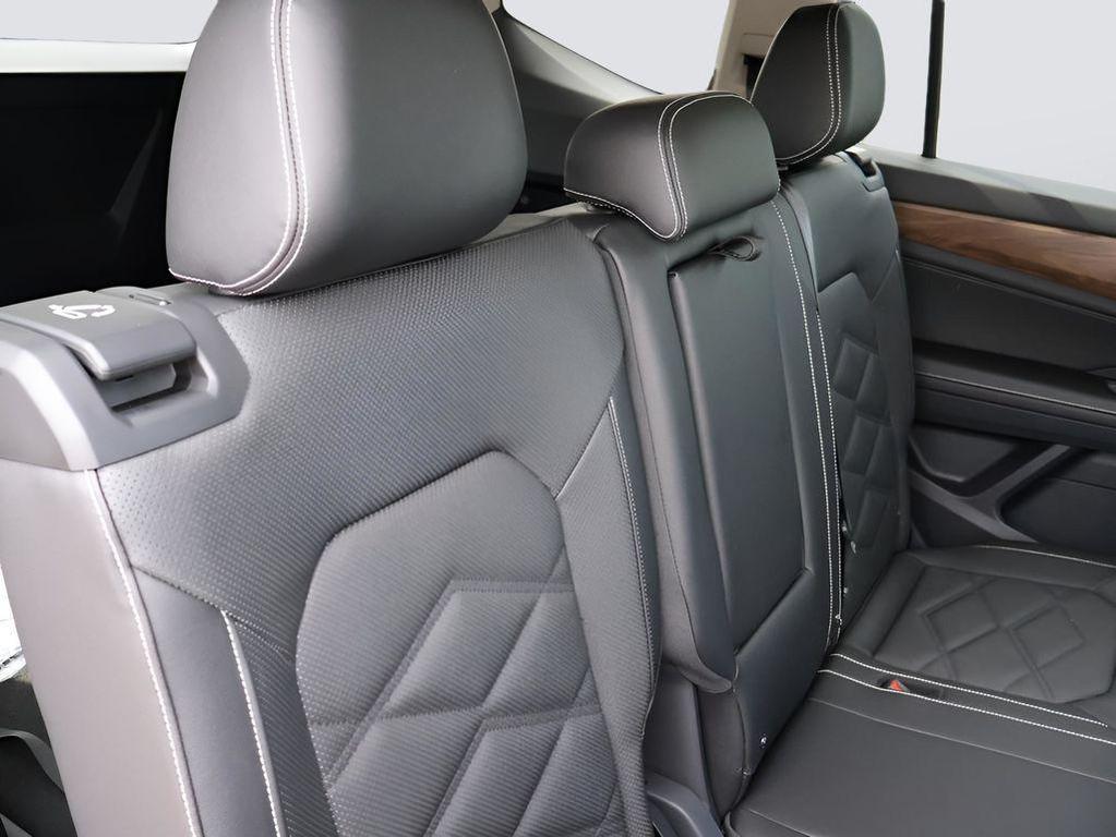 new 2025 Volkswagen Atlas car, priced at $37,274