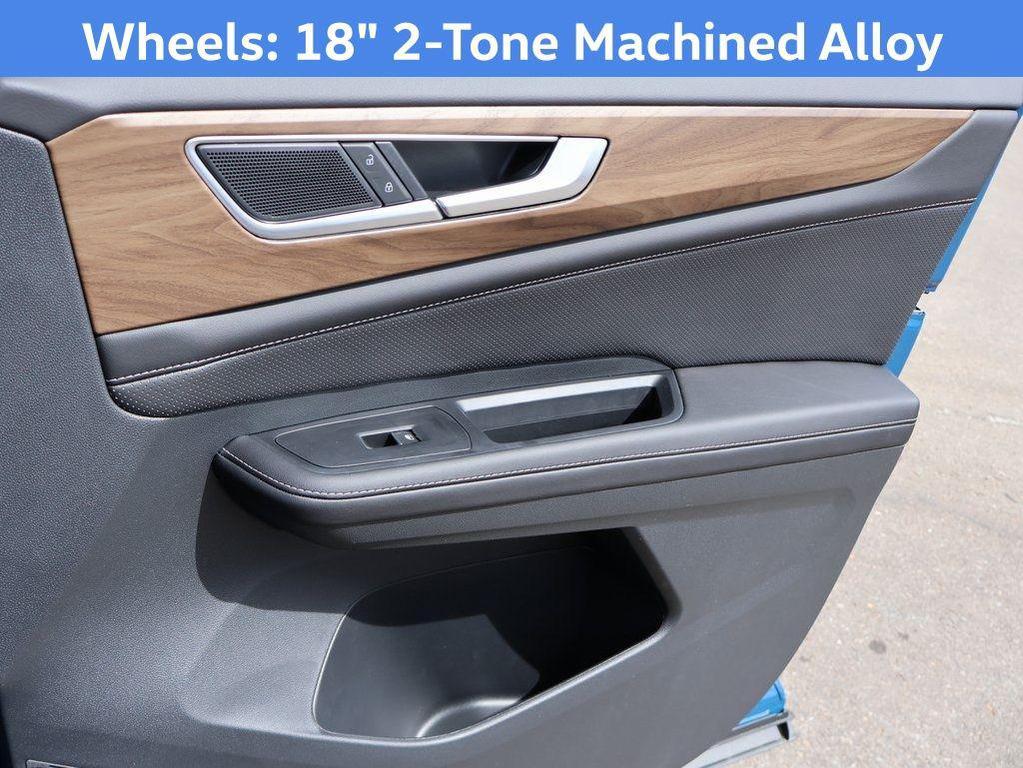 new 2025 Volkswagen Atlas car, priced at $37,274