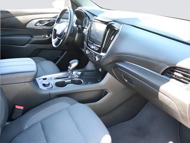 used 2023 Chevrolet Traverse car, priced at $32,992