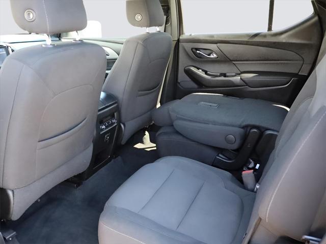 used 2023 Chevrolet Traverse car, priced at $32,992